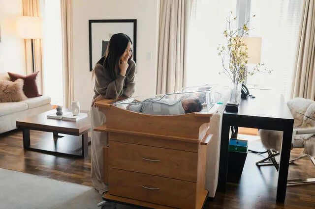亚洲月子中心成为纽约的新时尚 Asian postpartum care centers are becoming a new trend in New York.
